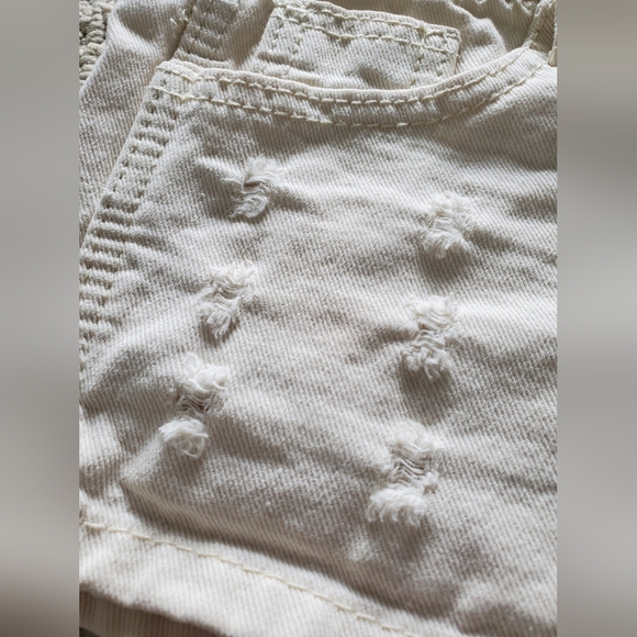 Ripped Holes Denim Shorts - Picture 3 of 3